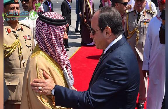  السيسى يودّع ملك البحرين فى ختام زيارته لمصر